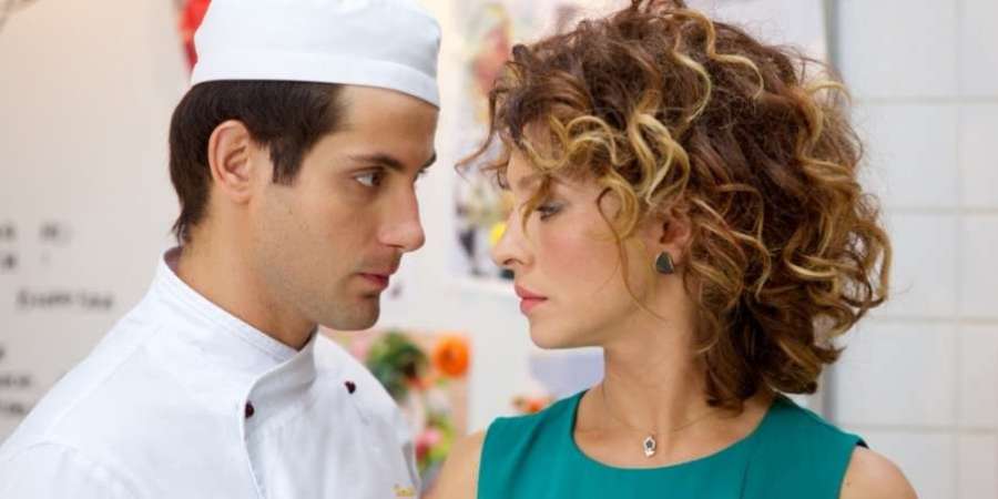 饭店迷情人物简介